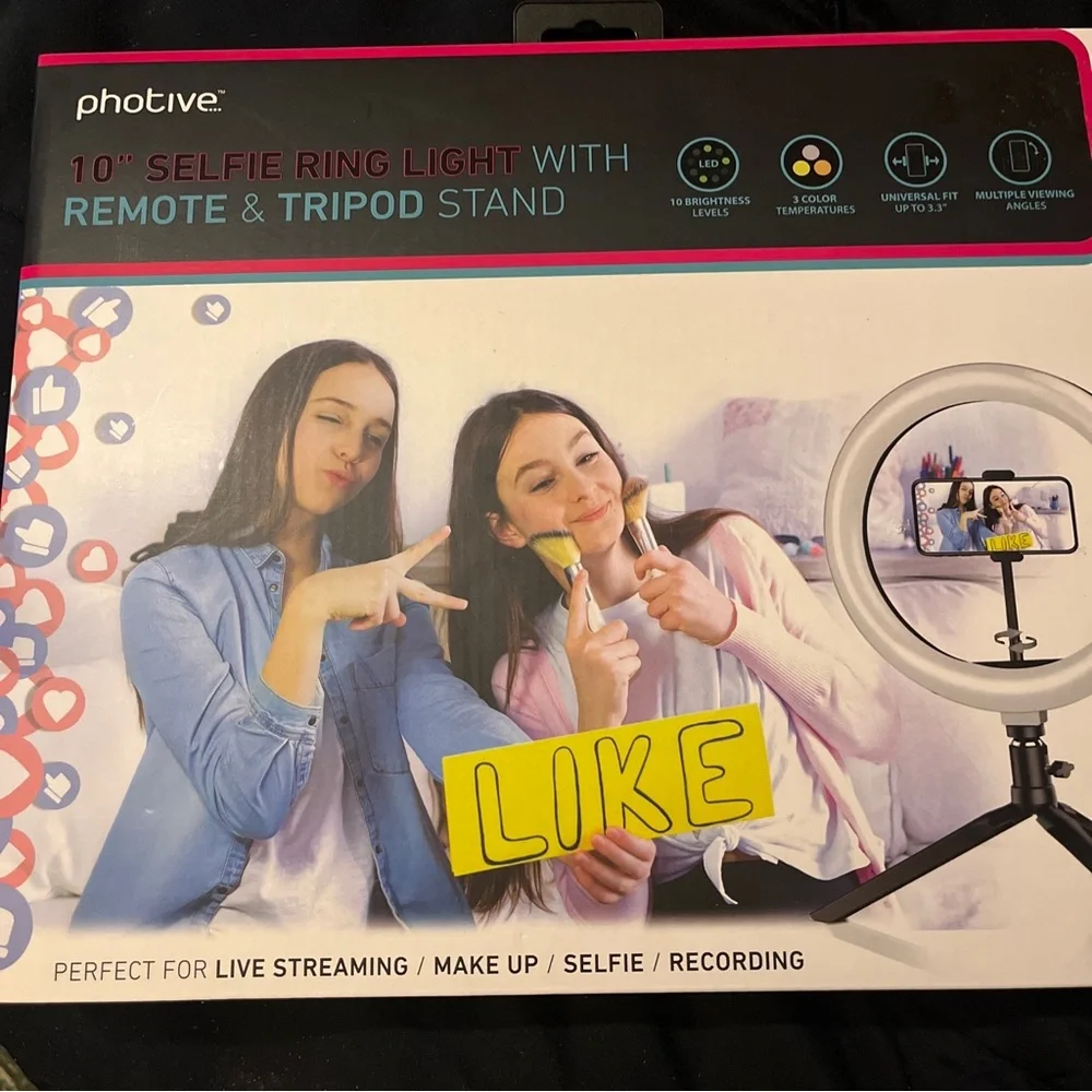 Tripod selfie light with remote